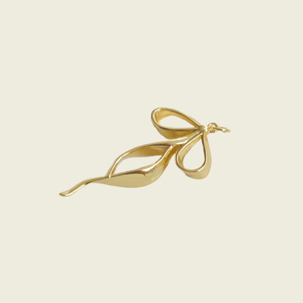 Large Twirl Ribbon Charm