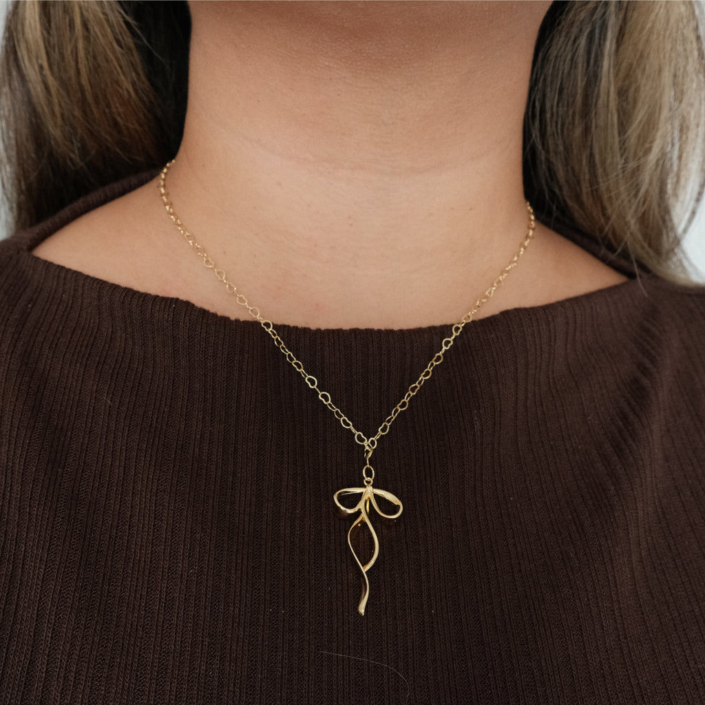 Large Twirl Ribbon Charm